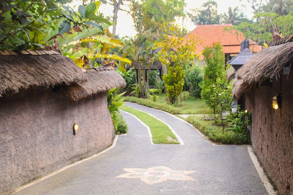 Hôtel Oyo 1840 Kubu Ubud Extérieur photo