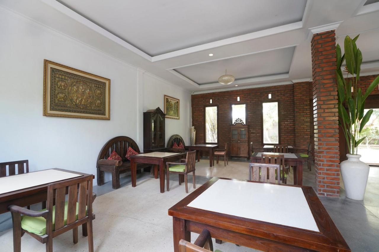 Hôtel Oyo 1840 Kubu Ubud Extérieur photo